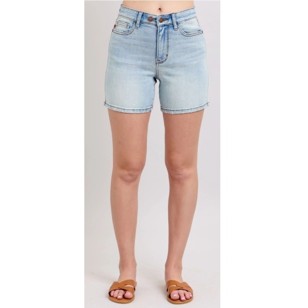 Judy Blue Light‎ Wash High Waist Distressed Denim Shorts Womens NWT 3XL